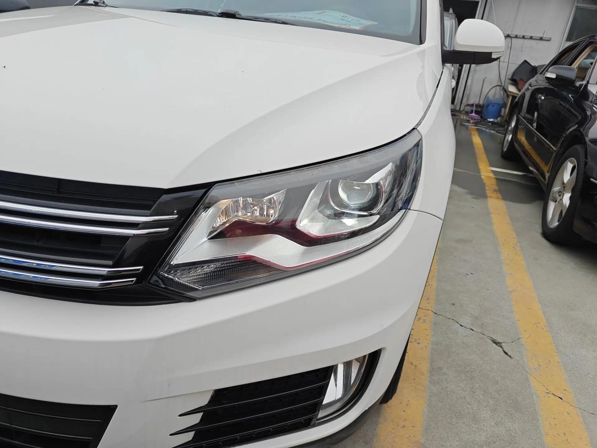 Volkswagen Tiguan 2015 1.8TSI Automatic Two-Wheel Drive Trend Edition — миниатюра 8