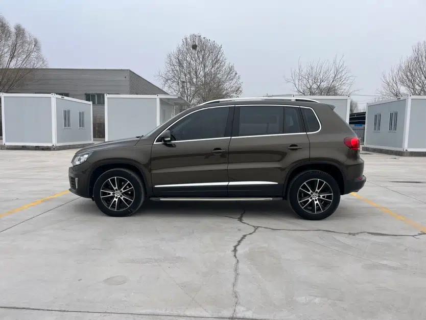 Volkswagen Tiguan 2015 1.8TSI Automatic Two-Wheel Drive Comfort Edition — миниатюра 3