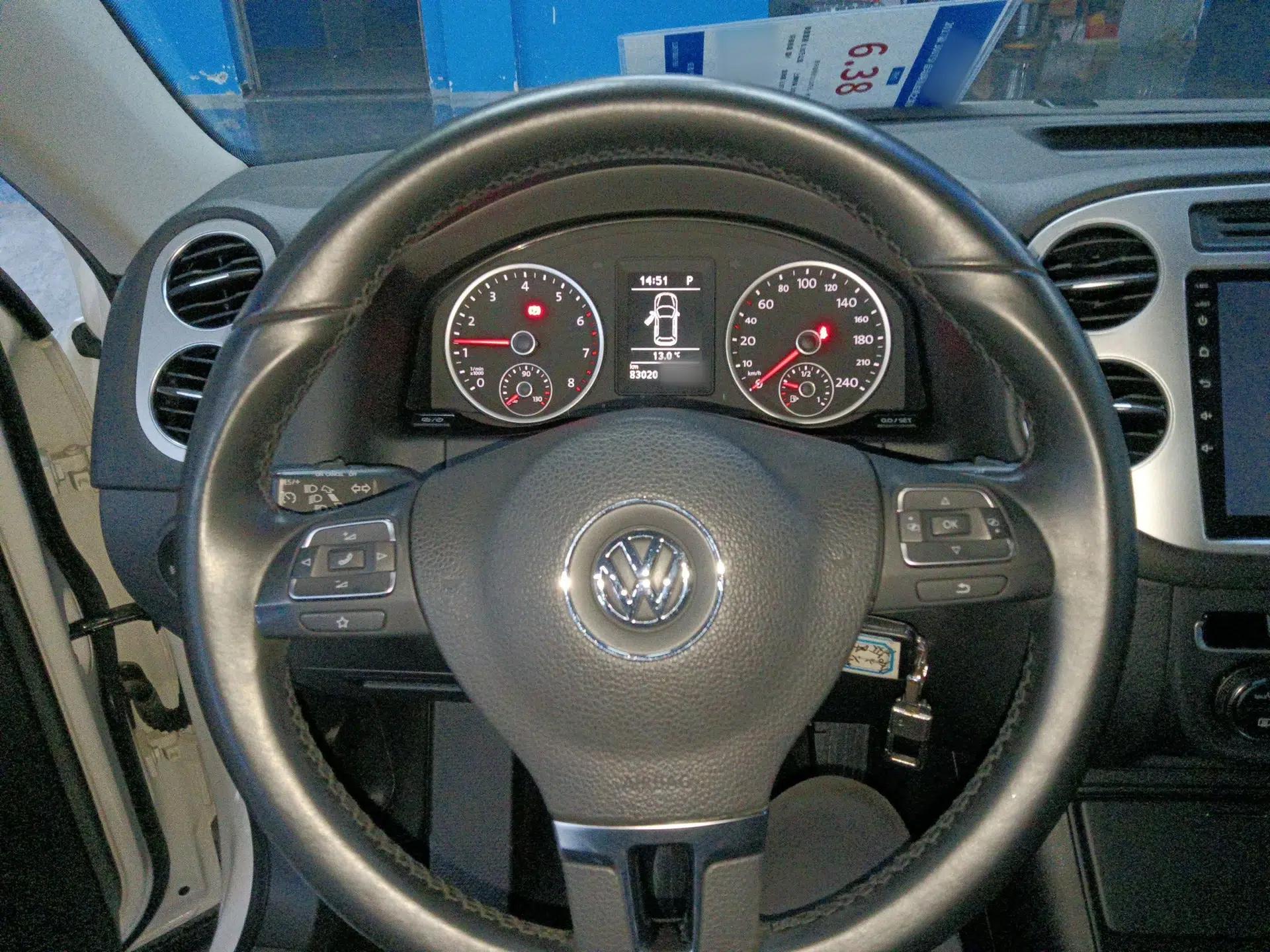 Volkswagen Tiguan 2017 300TSI Automatic Two-Wheel Drive Silk Road Comfort Edition — миниатюра 13