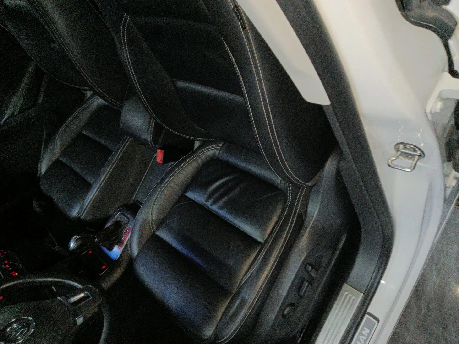 Volkswagen Tiguan 2017 300TSI Automatic Two-Wheel Drive Silk Road Comfort Edition — миниатюра 17