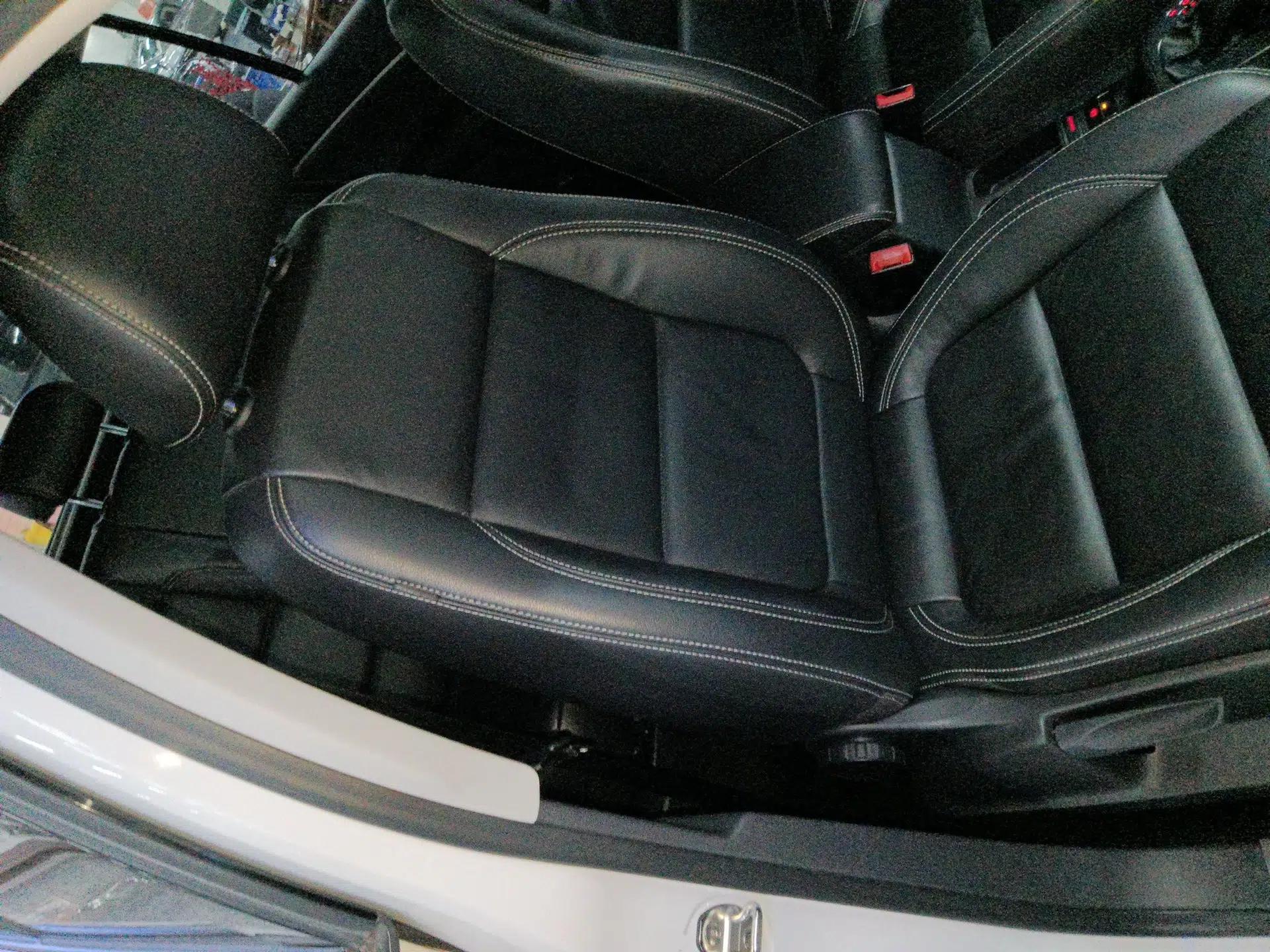 Volkswagen Tiguan 2017 300TSI Automatic Two-Wheel Drive Silk Road Comfort Edition — миниатюра 19