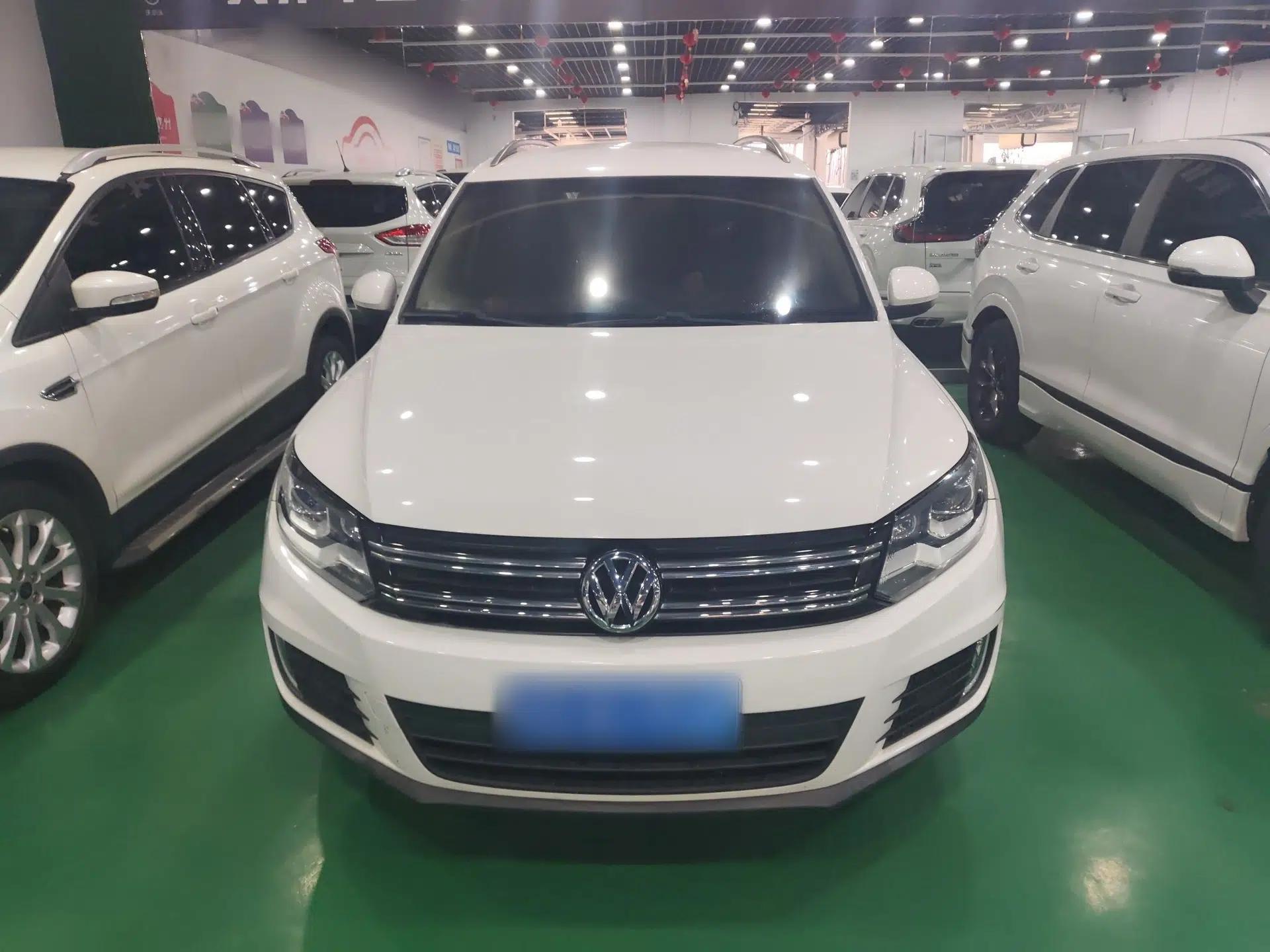 Volkswagen Tiguan 2016 280TSI Automatic Two-Wheel-Drive Silk Road Style Edition — миниатюра 2
