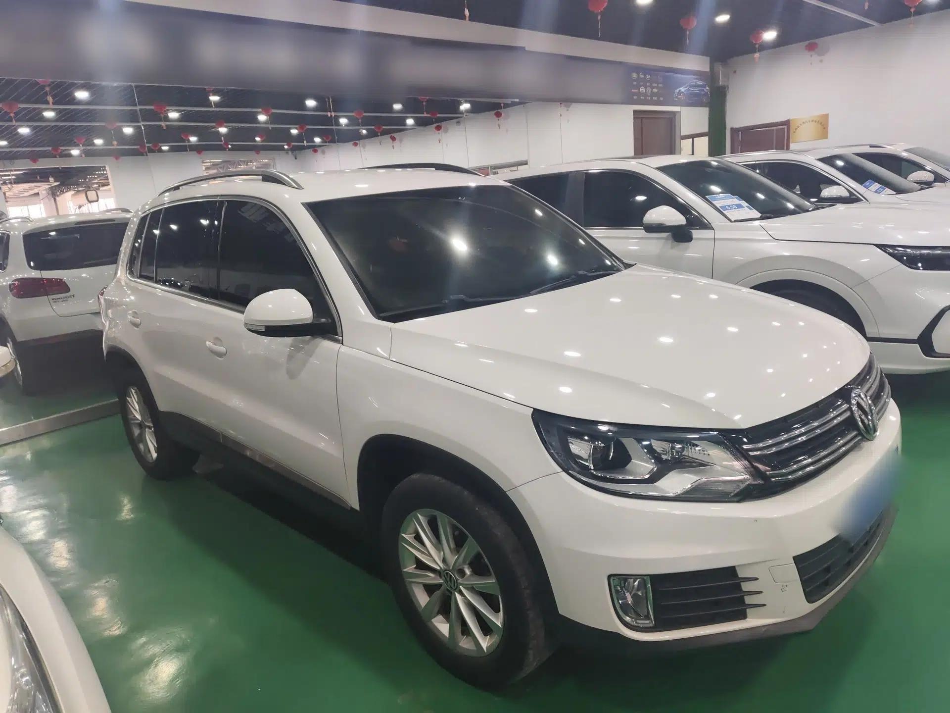 Volkswagen Tiguan 2016 280TSI Automatic Two-Wheel-Drive Silk Road Style Edition — миниатюра 3