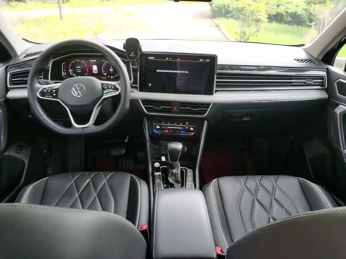 Volkswagen Tiguan L 2022 330TSI Automatic Two-Wheel Drive Smart Edition — миниатюра 17