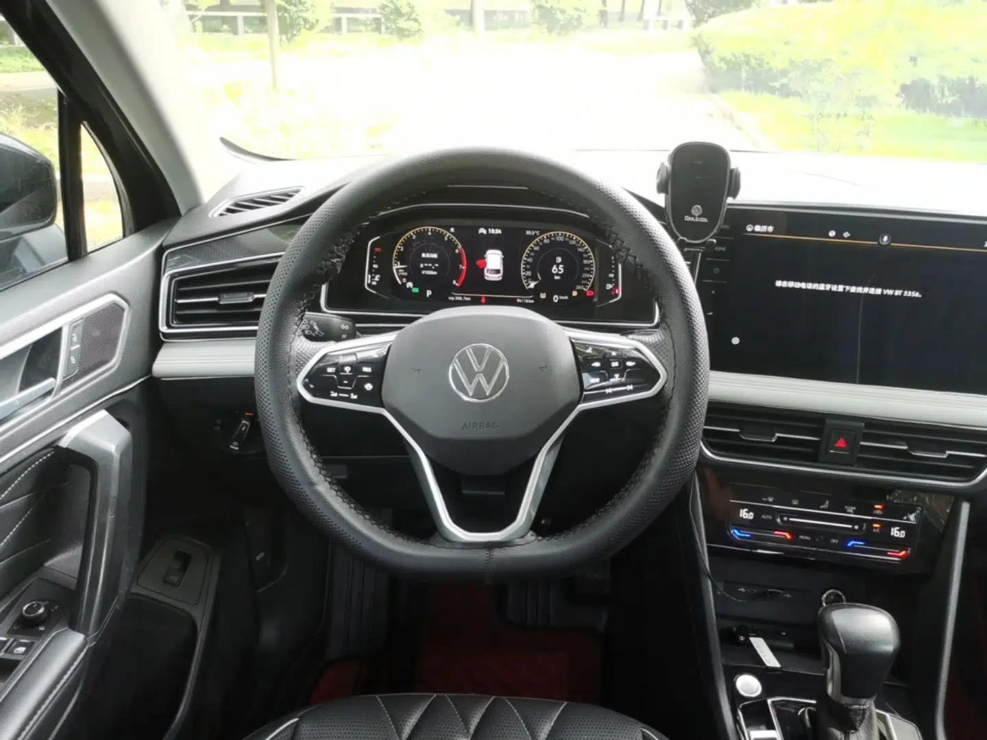 Volkswagen Tiguan L 2022 330TSI Automatic Two-Wheel Drive Smart Edition — миниатюра 18