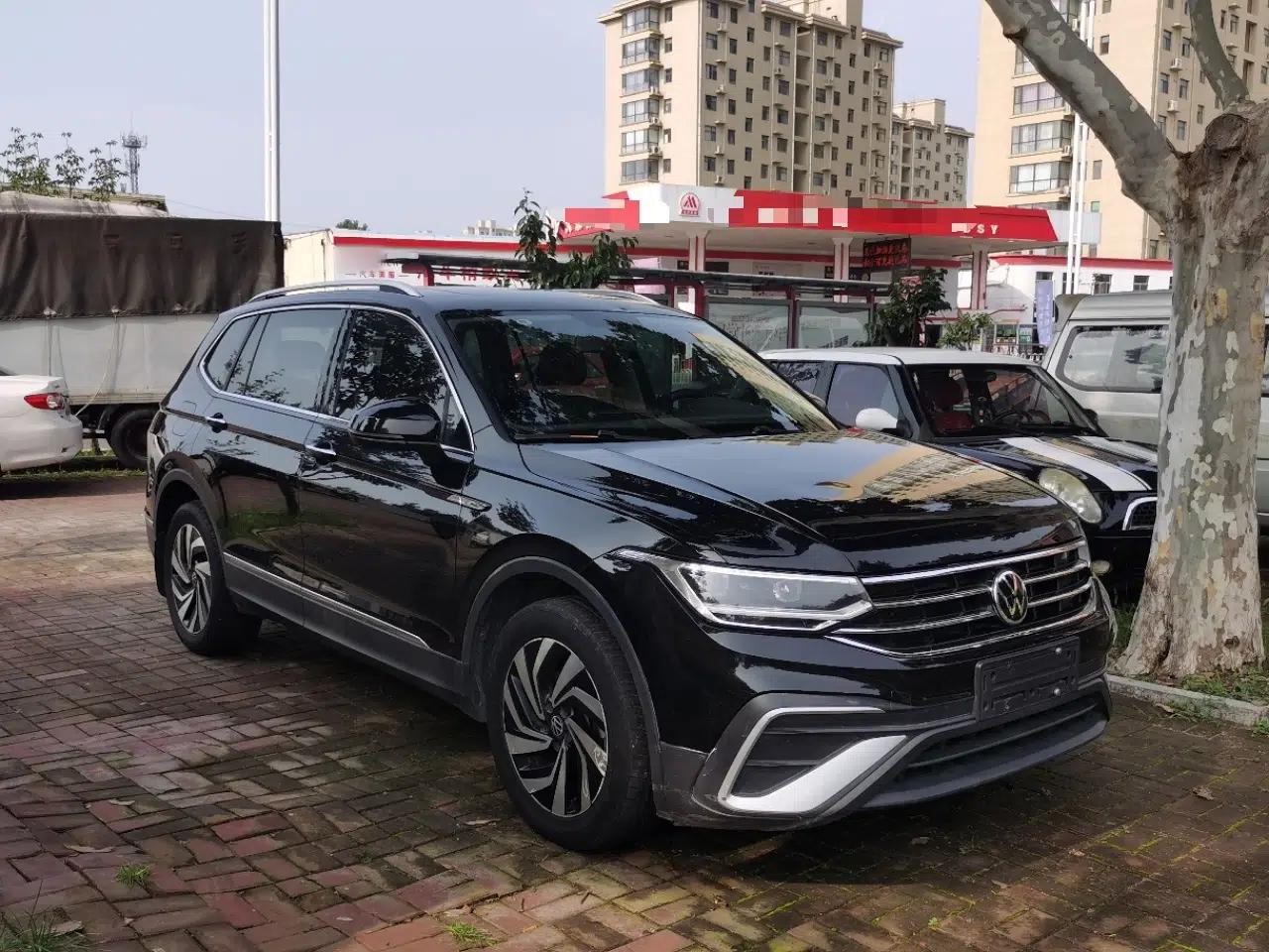 Volkswagen Tiguan L 2022 330TSI Automatic Two-Wheel Drive Smart Edition — миниатюра 3