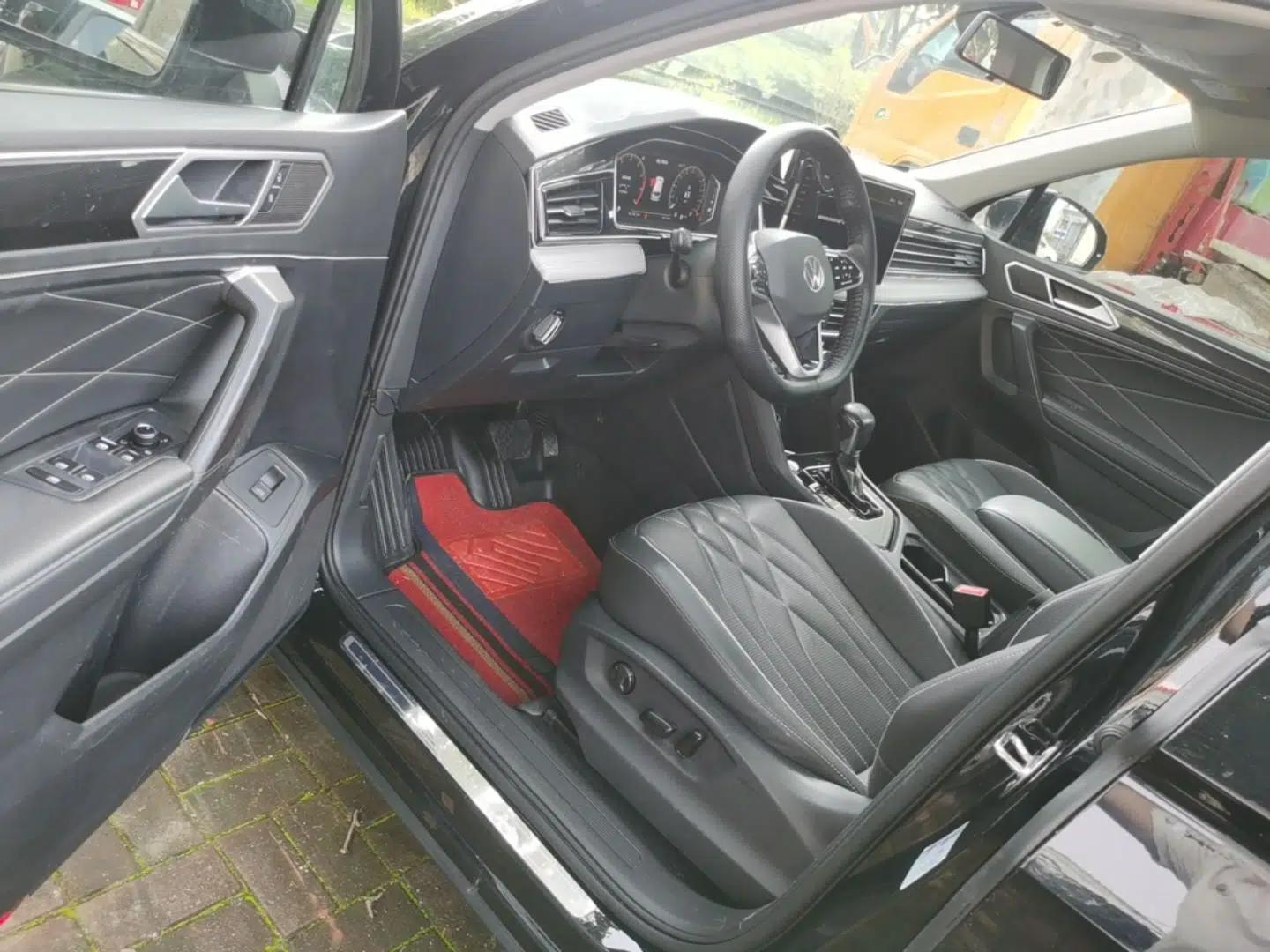Volkswagen Tiguan L 2022 330TSI Automatic Two-Wheel Drive Smart Edition — миниатюра 23