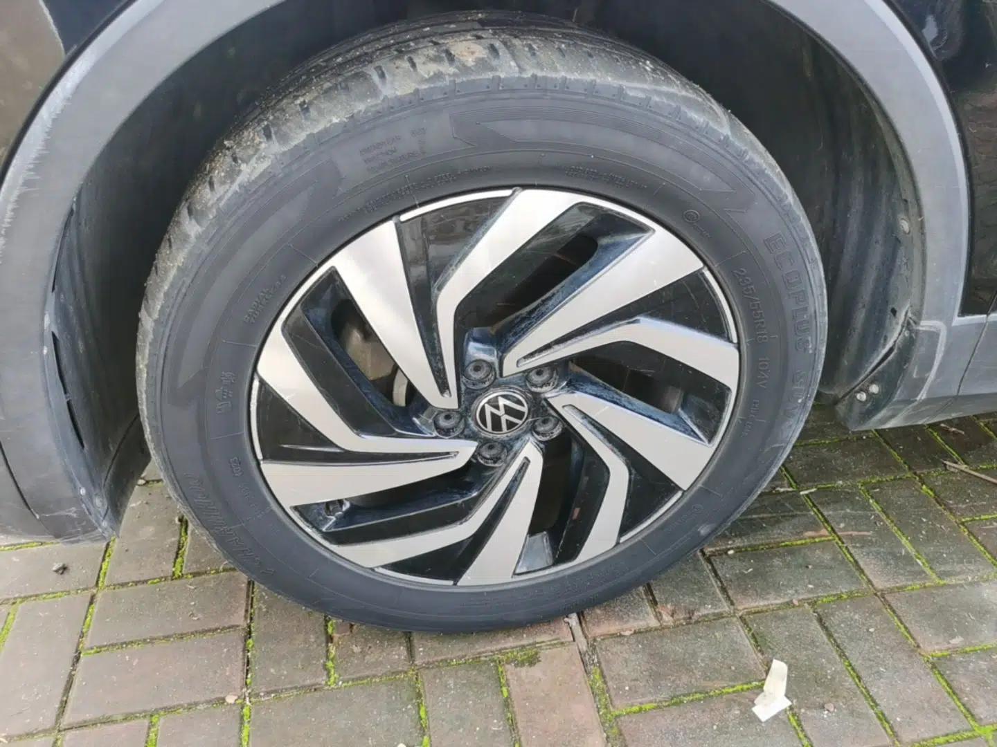 Volkswagen Tiguan L 2022 330TSI Automatic Two-Wheel Drive Smart Edition — миниатюра 10