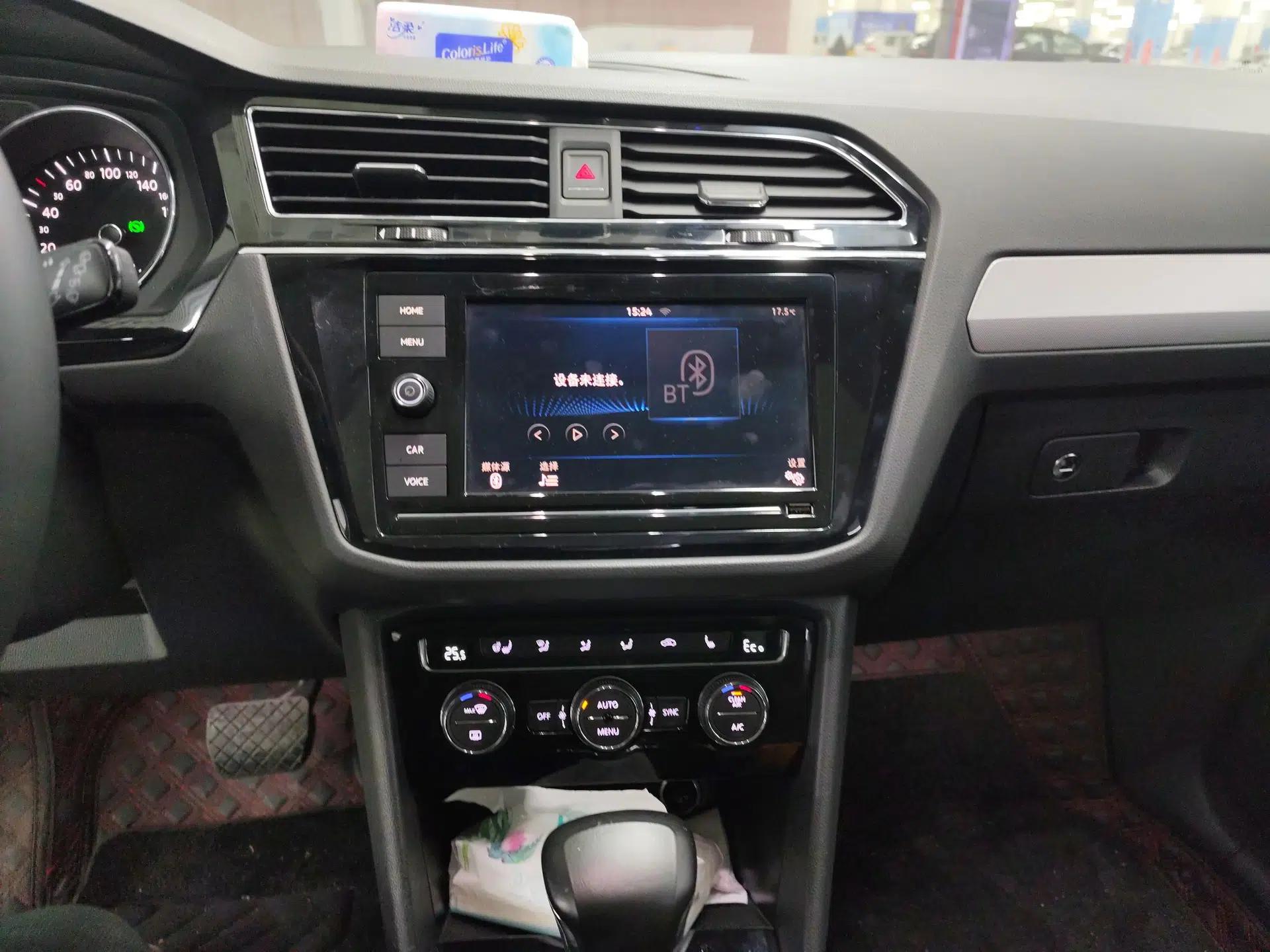 Volkswagen Tiguan L New Energy 2019 430 PHEV Hybrid Luxury Edition — миниатюра 15