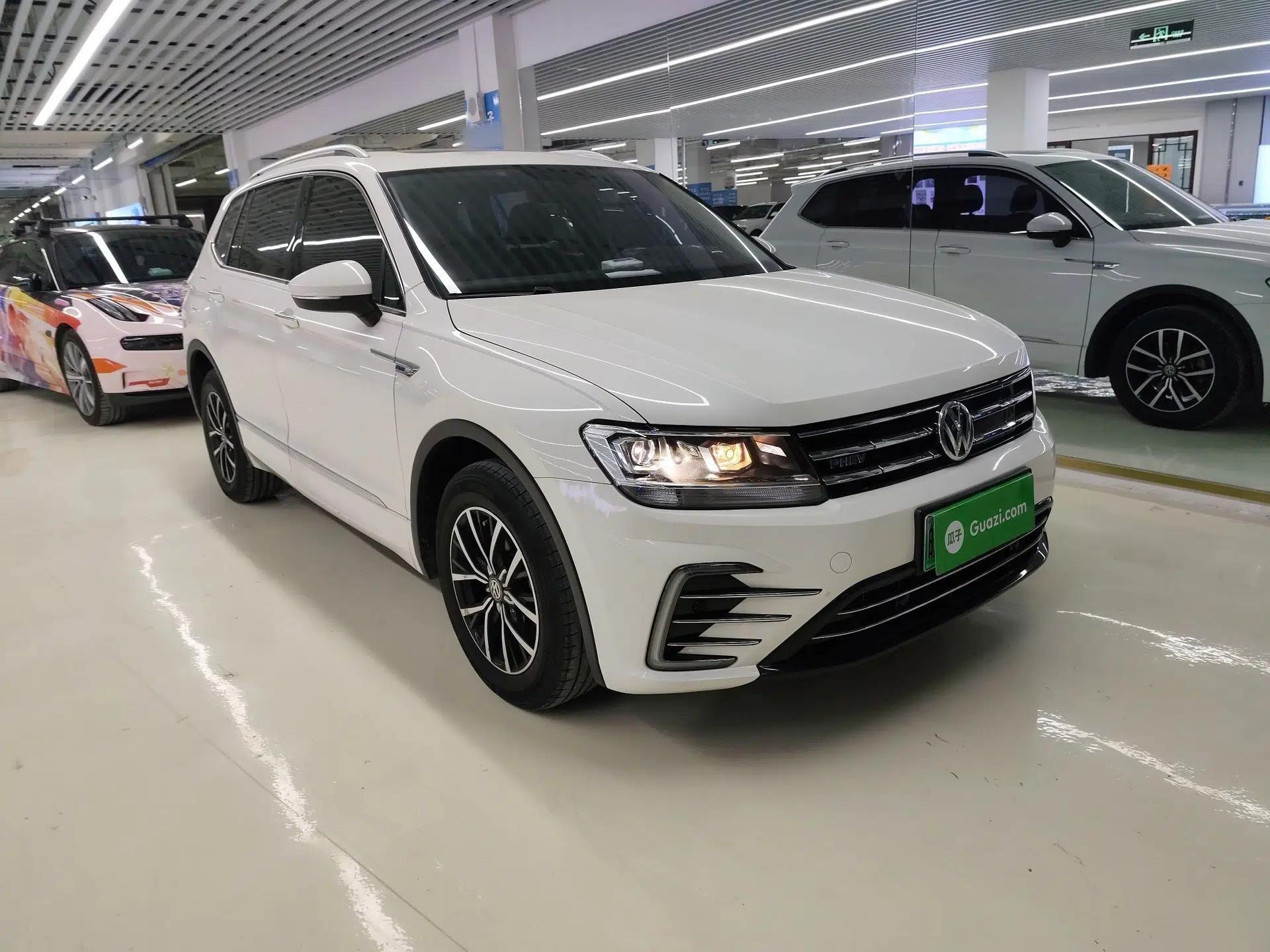 Volkswagen Tiguan L New Energy 2019 430 PHEV Hybrid Luxury Edition — миниатюра 3
