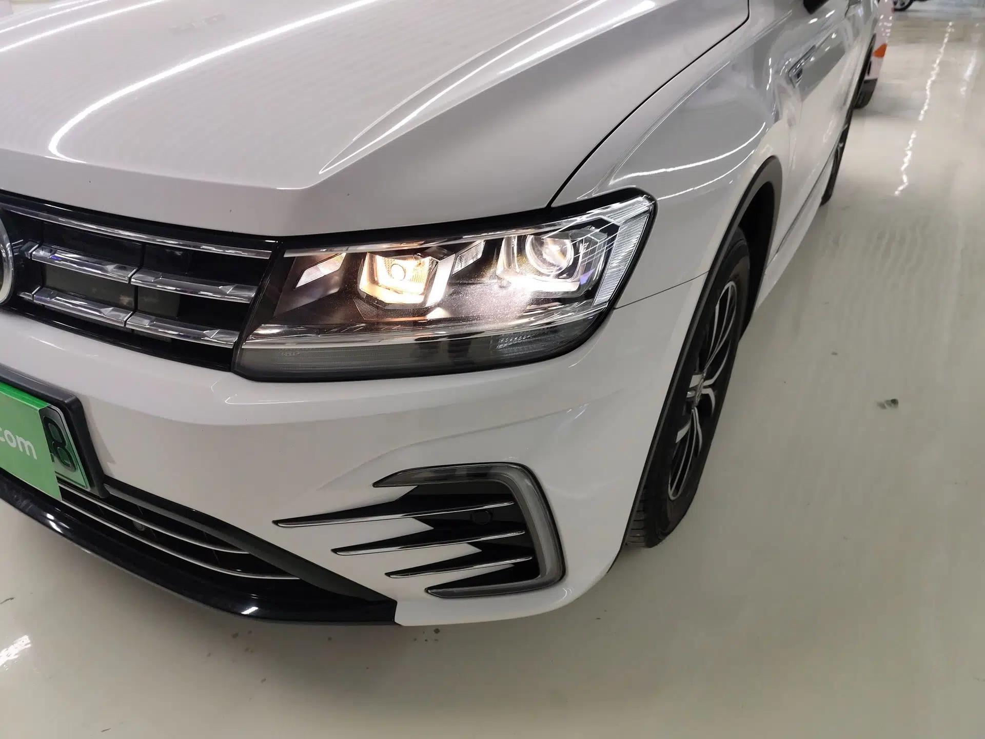 Volkswagen Tiguan L New Energy 2019 430 PHEV Hybrid Luxury Edition — миниатюра 8