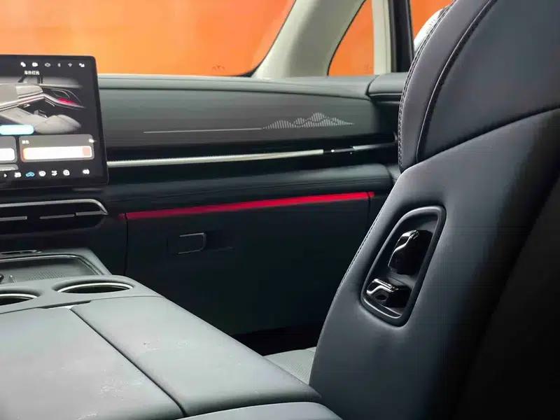 Voyah Dreamer PHEV 2026 Qiankun Pro — миниатюра 11
