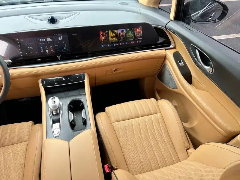 Voyah Dreamer PHEV 2022 Low-Carbon Edition — миниатюра 20