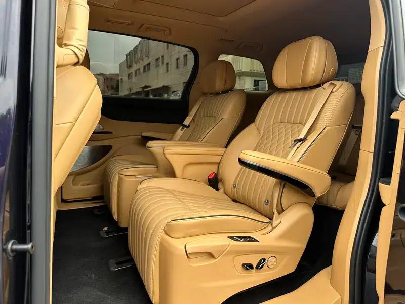 Voyah Dreamer PHEV 2022 Low-Carbon Edition — миниатюра 21