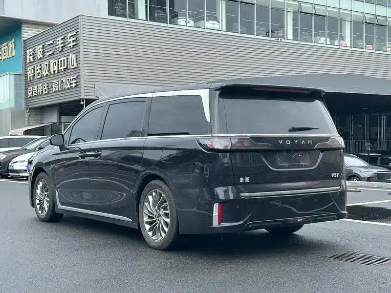 Voyah Dreamer PHEV 2022 Low-Carbon Edition — миниатюра 4