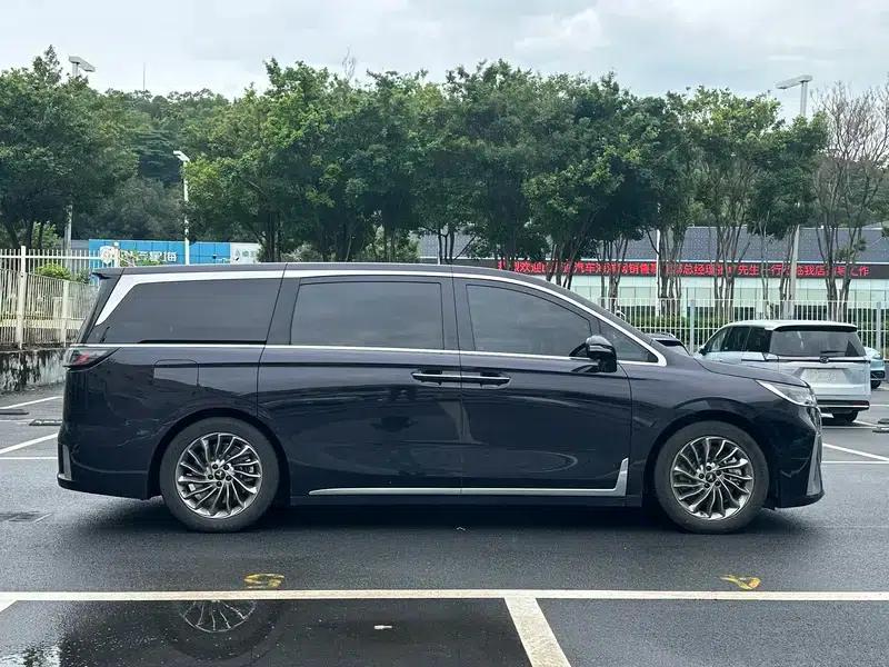 Voyah Dreamer PHEV 2022 Low-Carbon Edition — миниатюра 7
