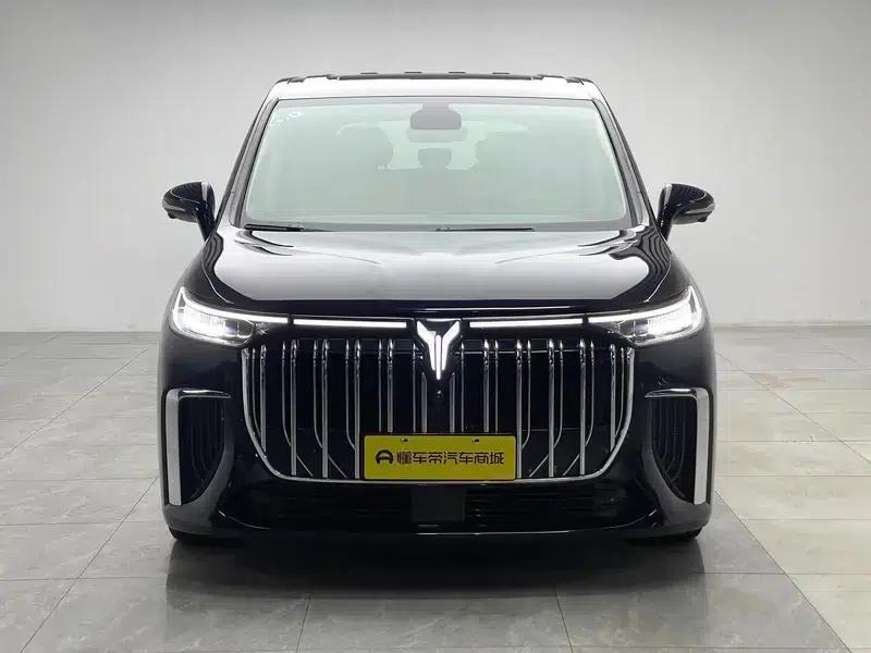 Voyah Dreamer PHEV 2022 Low-Carbon Edition — миниатюра 2