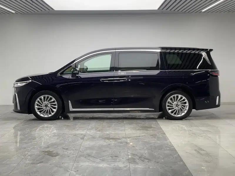 Voyah Dreamer PHEV 2022 Low-Carbon Edition — миниатюра 4