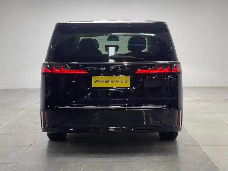 Voyah Dreamer PHEV 2022 Low-Carbon Edition — миниатюра 6