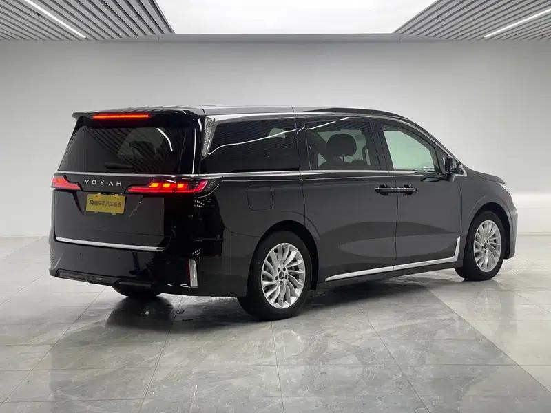 Voyah Dreamer PHEV 2022 Low-Carbon Edition — миниатюра 7
