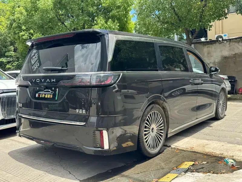 Voyah Dreamer PHEV 2025 AWD Flagship Kunpeng Edition — миниатюра 5