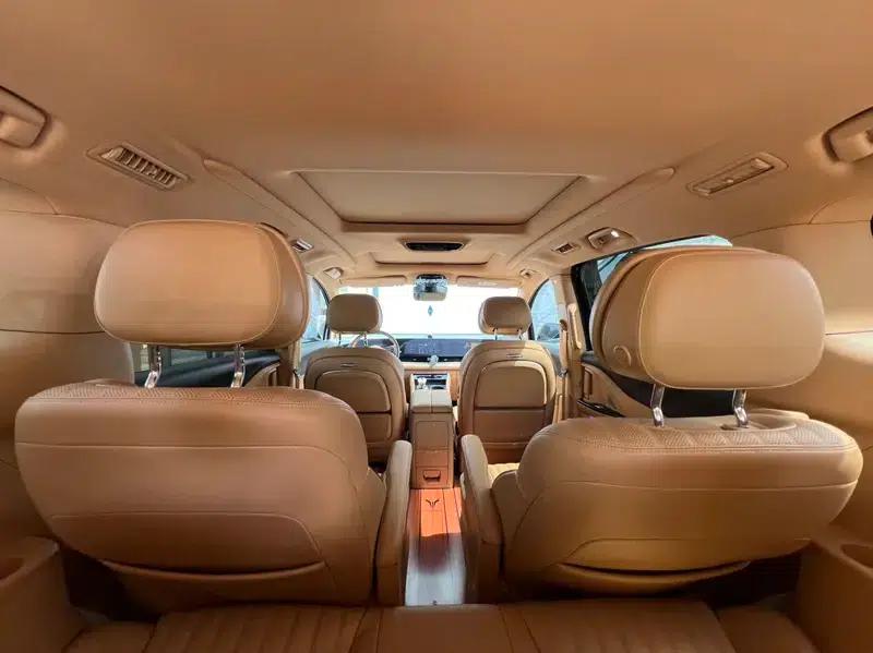 Voyah Dreamer PHEV 2022 Low-Carbon Edition — миниатюра 17