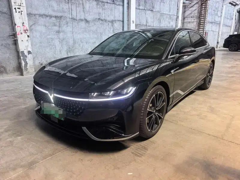 Voyah Chase PHEV 2024 Long Range AWD Flagship Edition — миниатюра 1