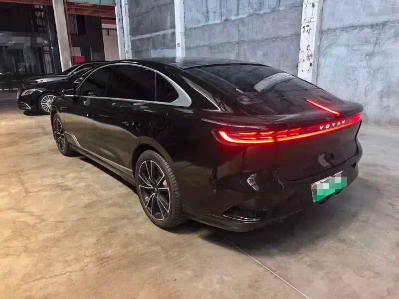 Voyah Chase PHEV 2024 Long Range AWD Flagship Edition — миниатюра 4
