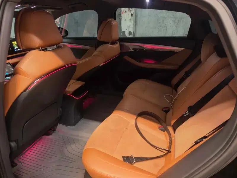 Voyah Chase PHEV 2024 Long Range AWD Flagship Edition — миниатюра 9