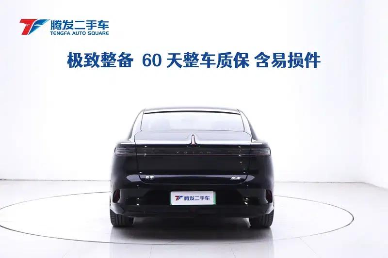Voyah Chase PHEV 2024 Long Range AWD Flagship Edition — миниатюра 4