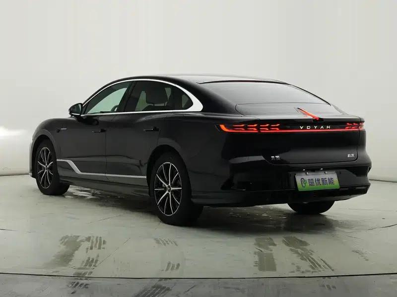 Voyah Chase PHEV 2024 Extended Range AWD Executive Edition — миниатюра 5