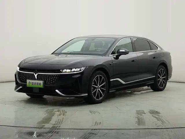 Voyah Chase PHEV 2024 Extended Range AWD Executive Edition