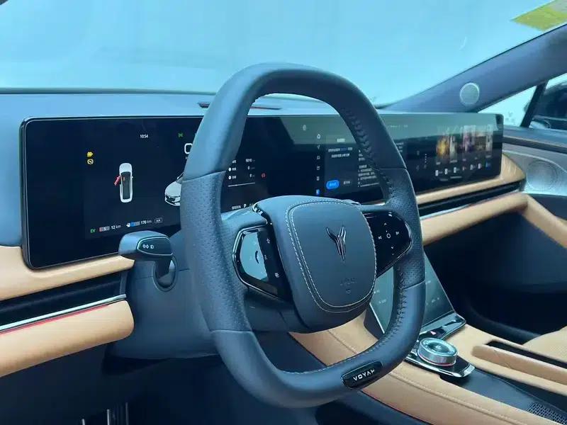 Voyah Chase PHEV 2024 Long Range AWD Flagship Edition — миниатюра 19