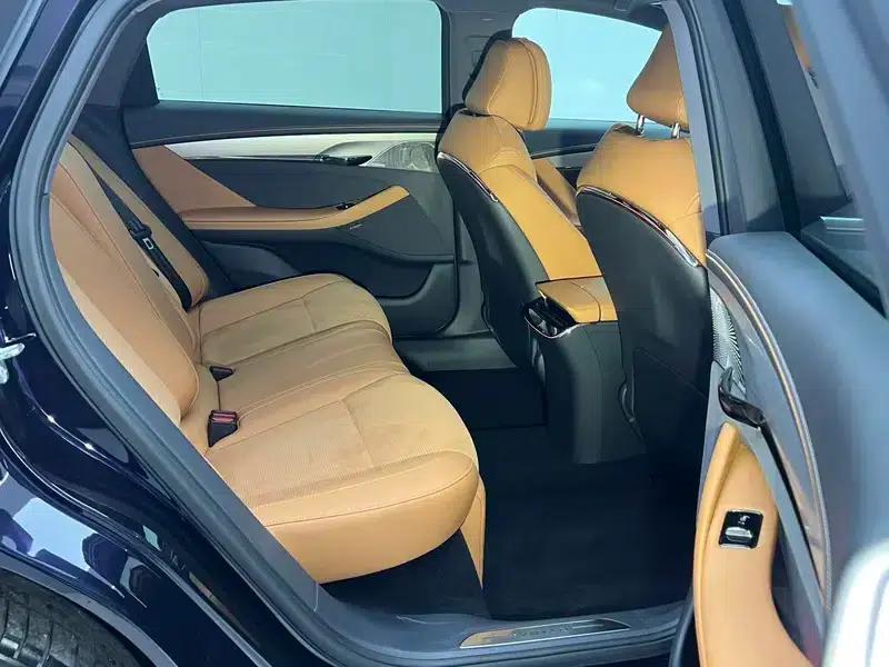 Voyah Chase PHEV 2024 Long Range AWD Flagship Edition — миниатюра 24
