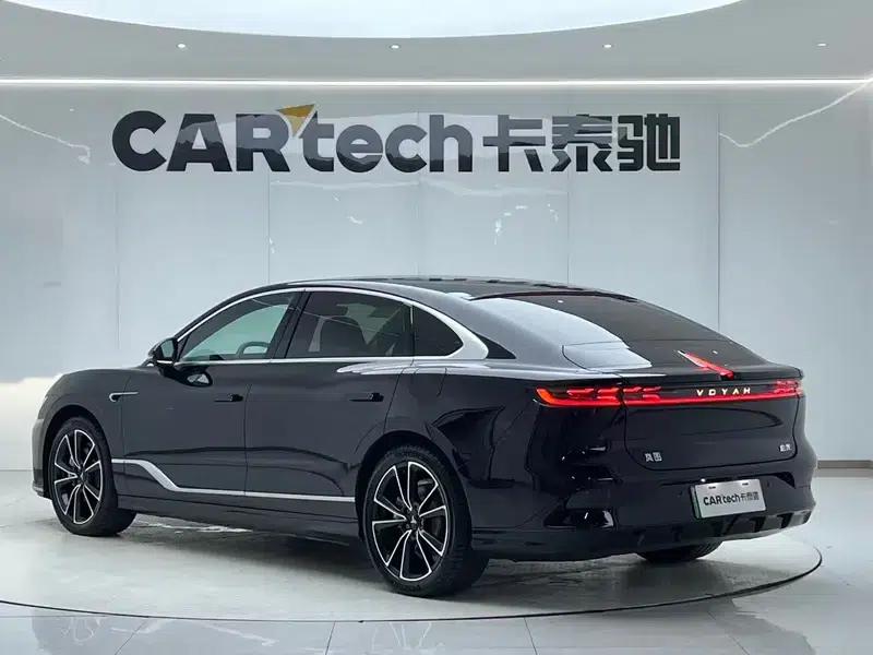 Voyah Chase PHEV 2024 Long Range AWD Flagship Edition — миниатюра 4