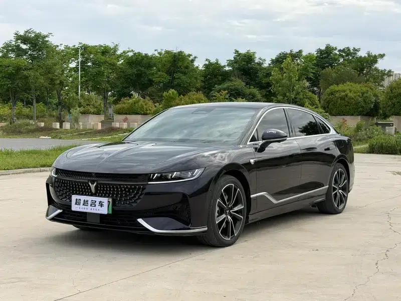 Voyah Chase PHEV 2024 Long Range AWD Flagship Edition — миниатюра 1