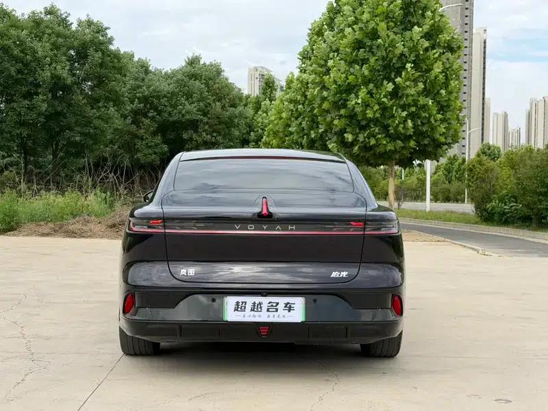 Voyah Chase PHEV 2024 Long Range AWD Flagship Edition — миниатюра 6