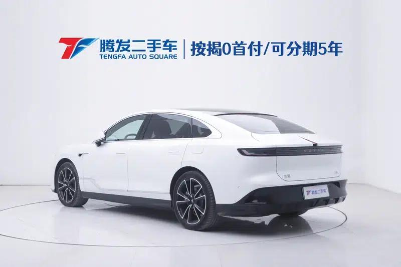 Voyah Chase PHEV 2024 Long Range AWD Flagship Edition — миниатюра 3