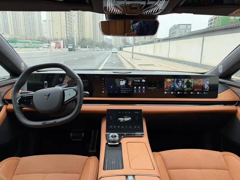 Voyah Chase PHEV 2024 Long Range AWD Flagship Edition — миниатюра 10