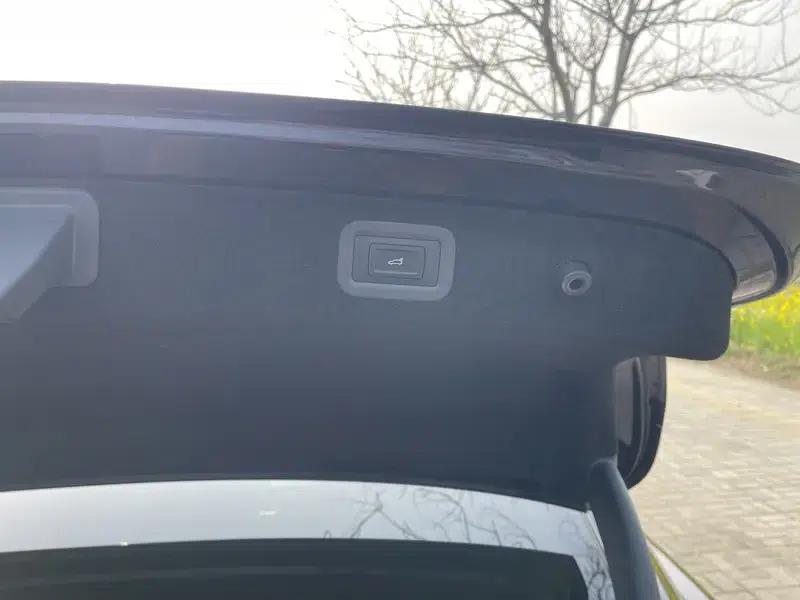 Voyah Chase PHEV 2024 Long Range AWD Flagship Edition — миниатюра 10