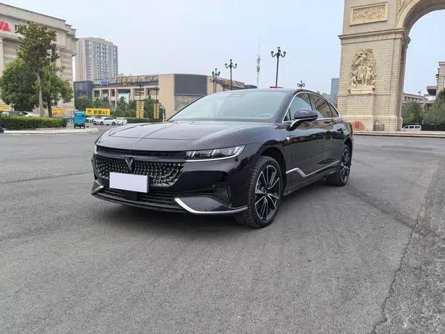 Voyah Chase PHEV 2024 Long Range AWD Flagship Edition