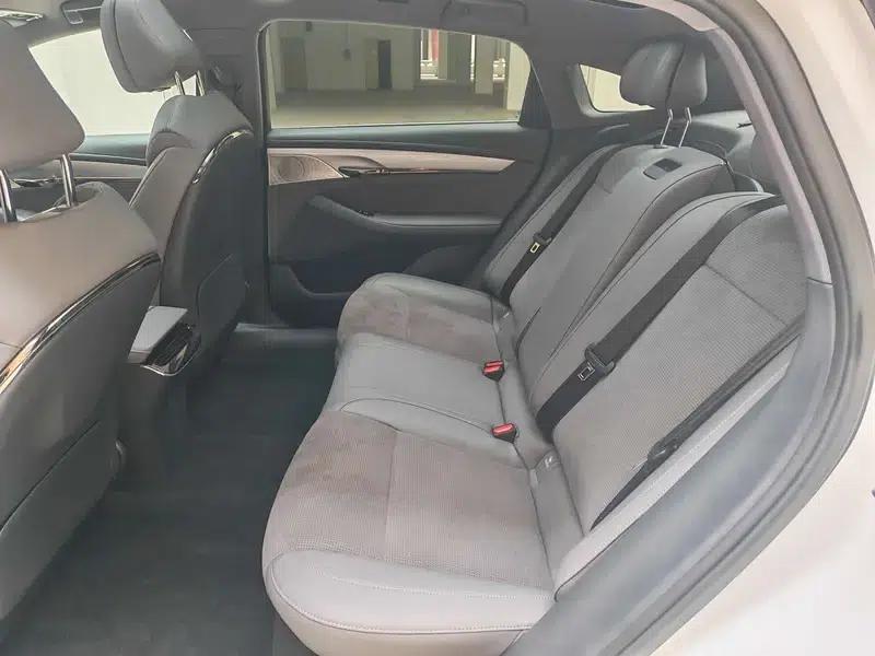 Voyah Chase PHEV 2024 Long Range AWD Flagship Edition — миниатюра 20