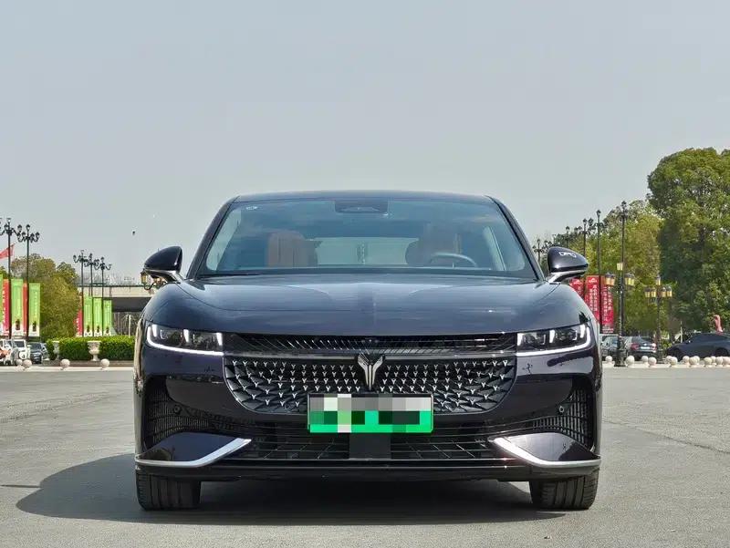 Voyah Chase PHEV 2024 Long Range AWD Flagship Edition — миниатюра 2