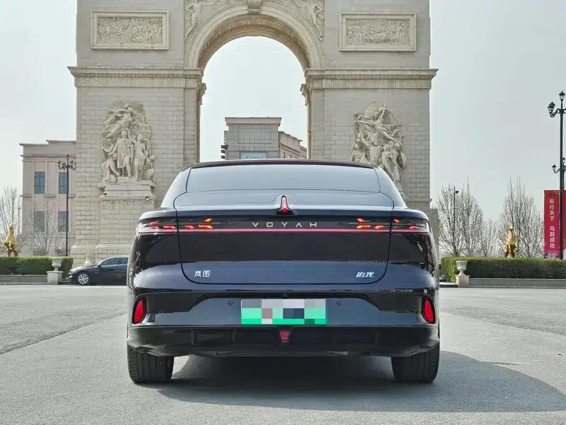 Voyah Chase PHEV 2024 Long Range AWD Flagship Edition — миниатюра 6