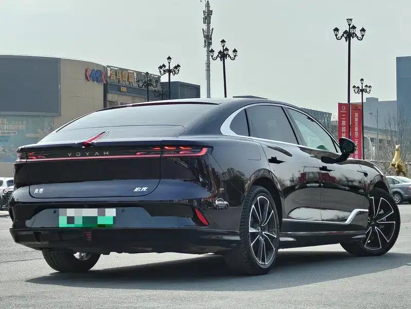 Voyah Chase PHEV 2024 Long Range AWD Flagship Edition — миниатюра 7