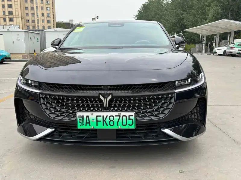 Voyah Chase PHEV 2024 Long Range AWD Flagship Edition — миниатюра 2