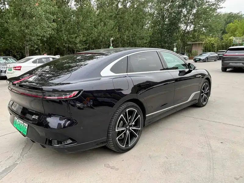 Voyah Chase PHEV 2024 Long Range AWD Flagship Edition — миниатюра 3
