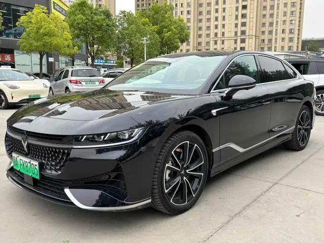 Voyah Chase PHEV 2024 Long Range AWD Flagship Edition