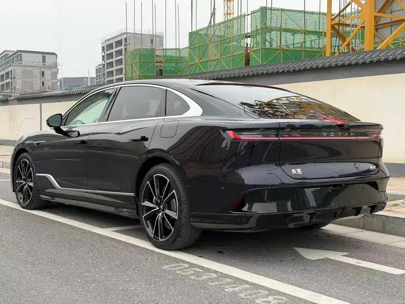 Voyah Chase PHEV 2024 Long Range AWD Flagship Edition — миниатюра 4