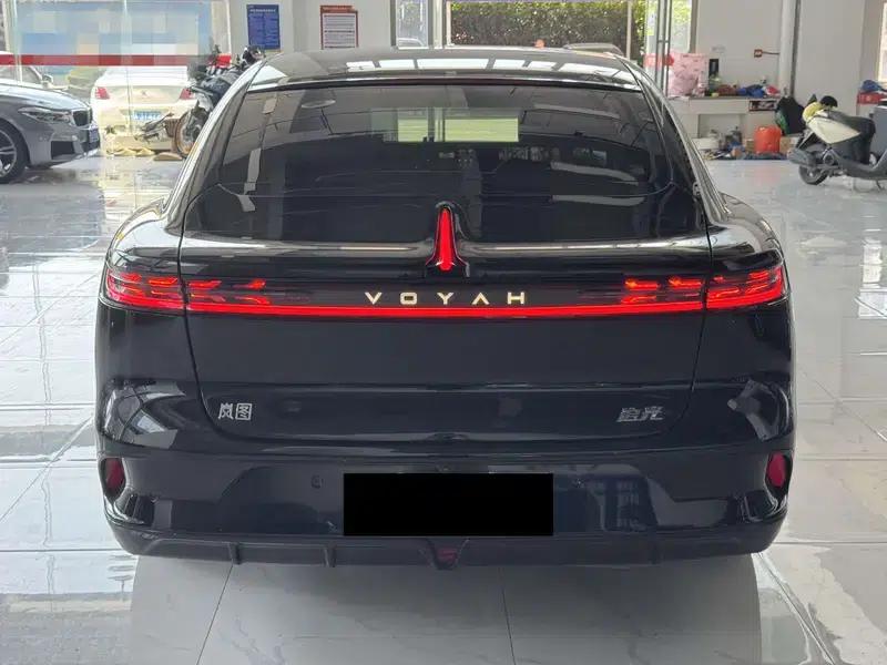 Voyah Chase PHEV 2024 Extended Range AWD Executive Edition — миниатюра 5